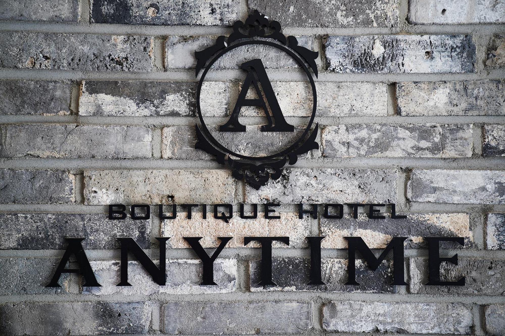 Motel Anytime